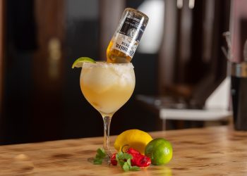 Un shot de tequila con cerveza Â¿Es una Bomba DaÃ±ina?