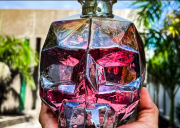 El mezcal Rosa de Aldara y Alex: Su eleboraciÃ³n y su precio