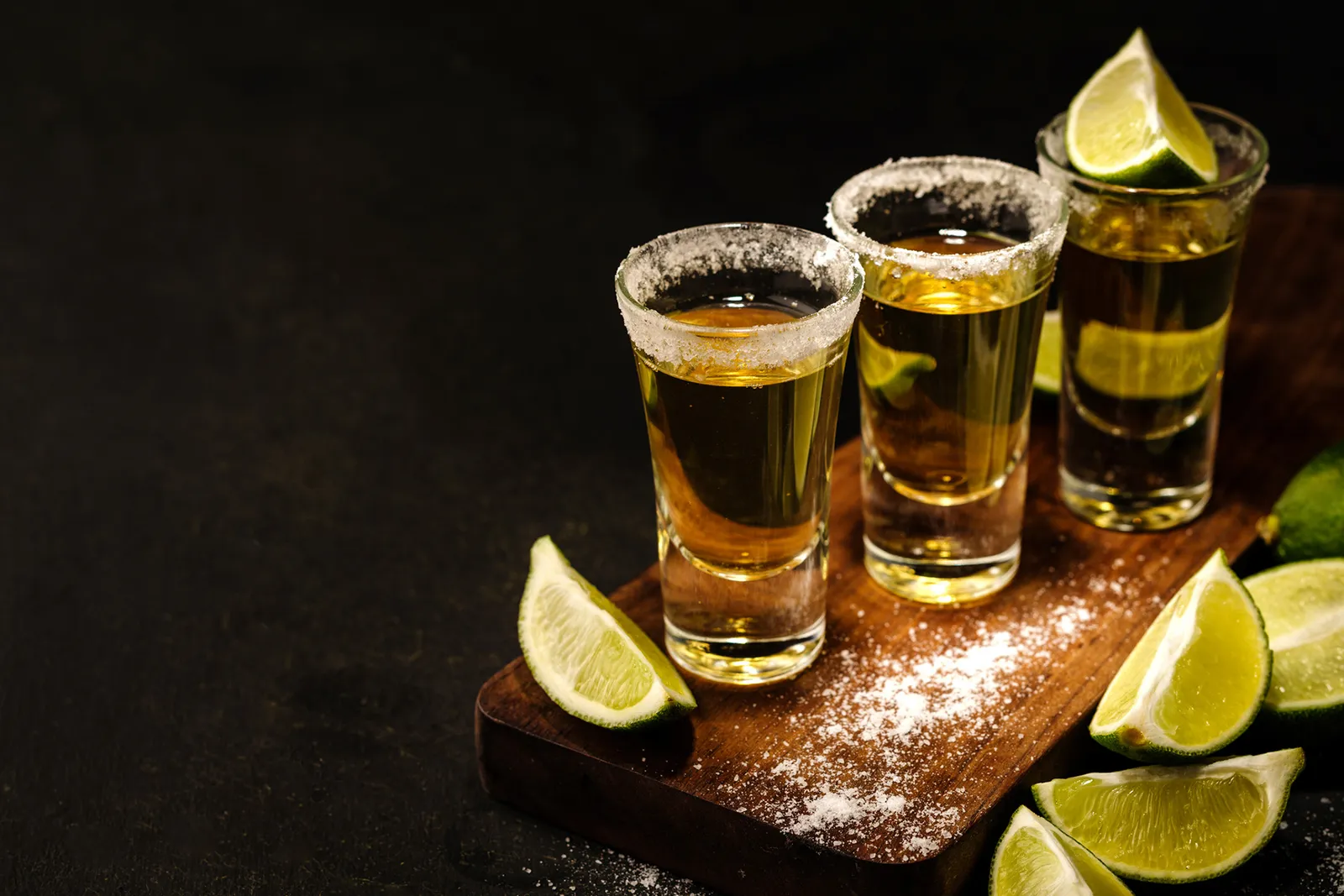  beneficios por tomar tequila y mezcal